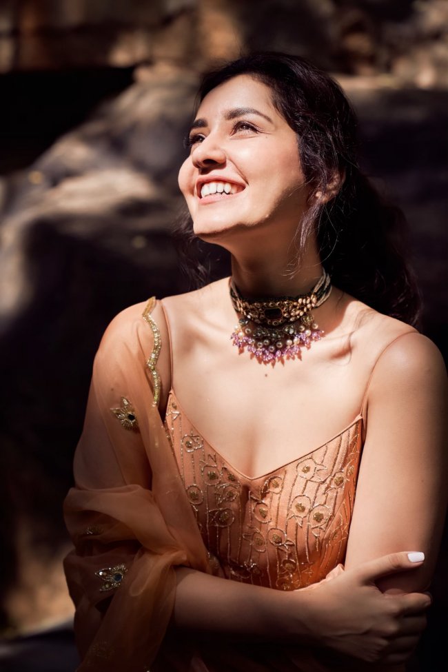 Raashi-Khanna